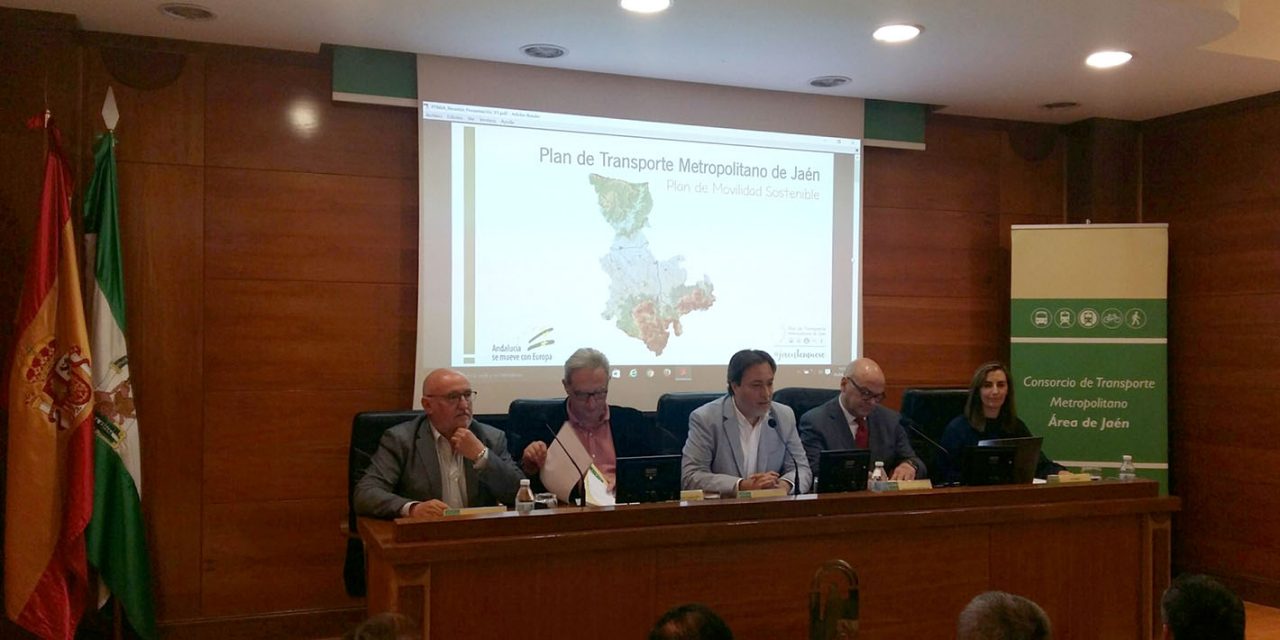 La Junta informa a Andújar sobre el nuevo Plan de Transporte Metropolitano de Jaén