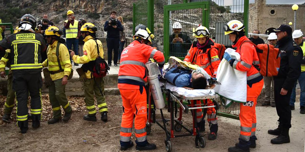 Simulacro en la central hidroeléctrica del Jándula