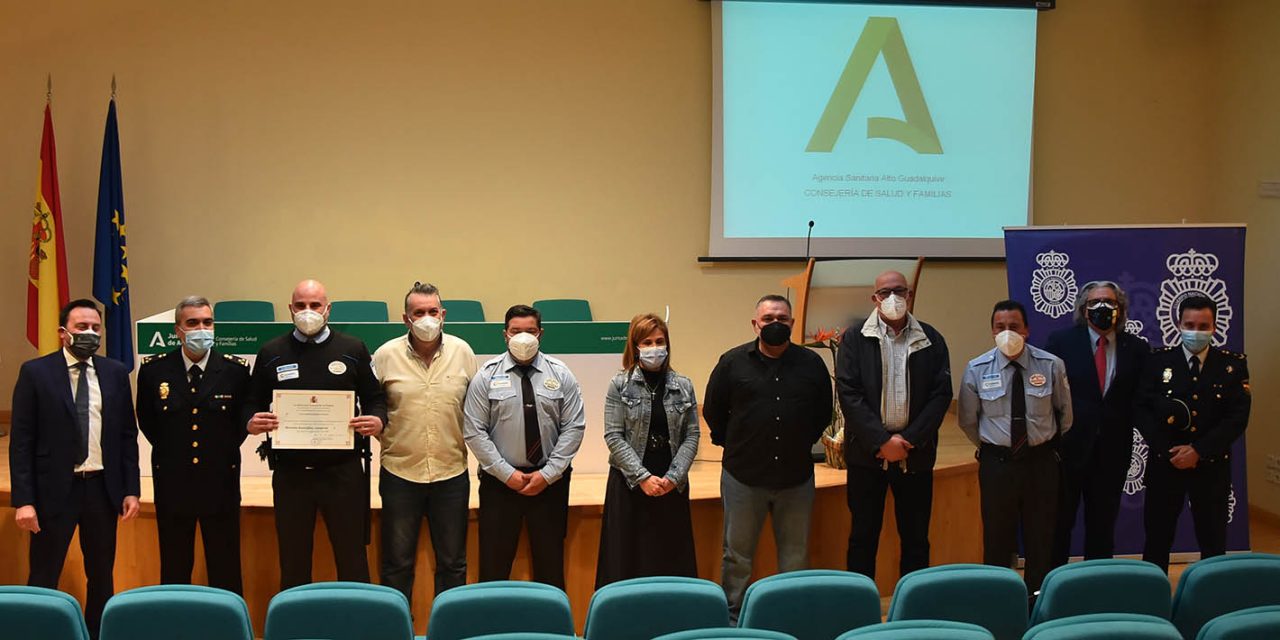 Un reconocimiento a los vigilantes de seguridad del Hospital Alto Guadalquivir