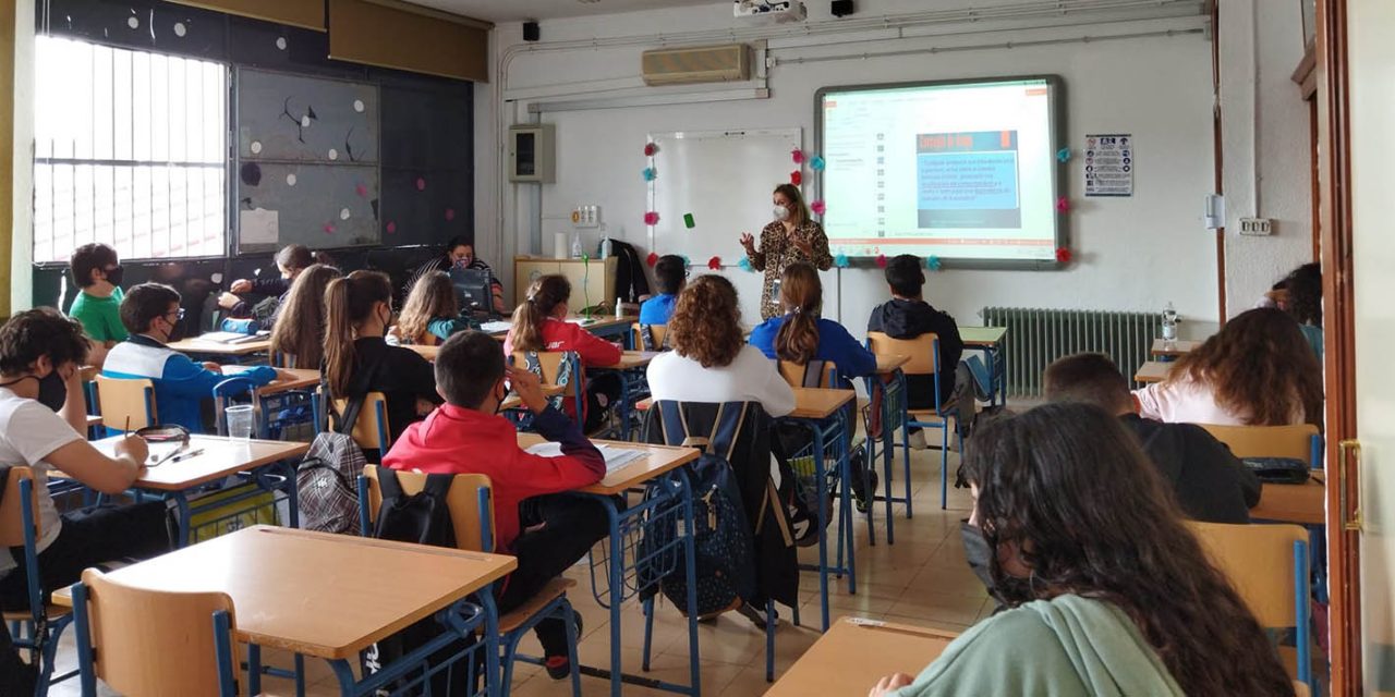 El área de Bienestar Social e Igualdad trabaja en la prevención de drogas con el alumnado de varios centros educativos de Andújar