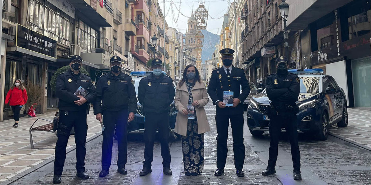 La subdelegada anuncia un refuerzo de la seguridad en las calles para velar por la seguridad de comerciantes, ciudadanos y visitantes