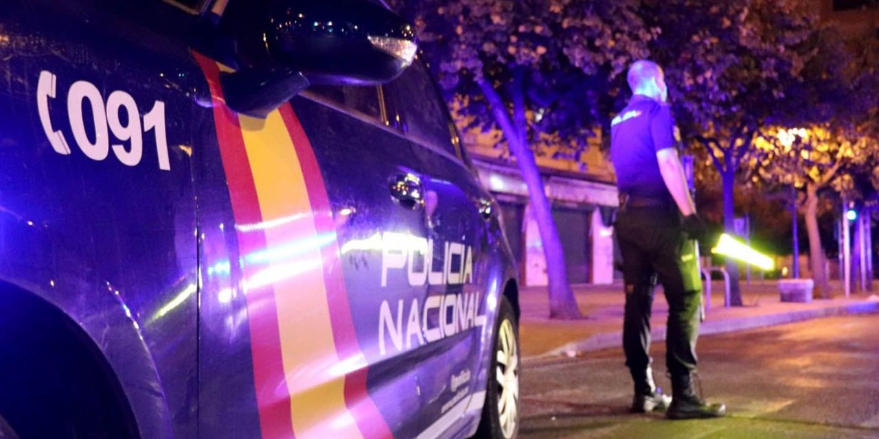 SUCESOS | La Policía Nacional detiene en Jaén a una mujer que disparó contra dos hombres que estaban agrediendo a su pareja