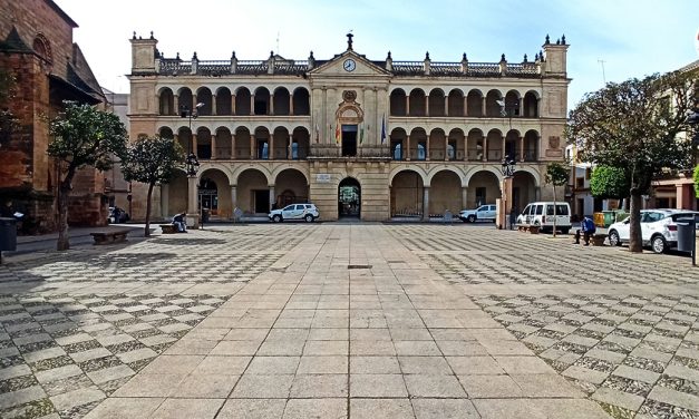 Andújar apagará la iluminación del Ayuntamiento y Casa de Cultura cumpliendo con las medidas de ahorro energético