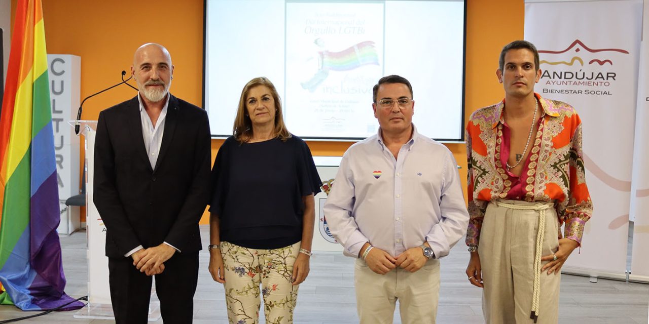 Andújar celebra el Día del Orgullo LGTBi con un acto institucional