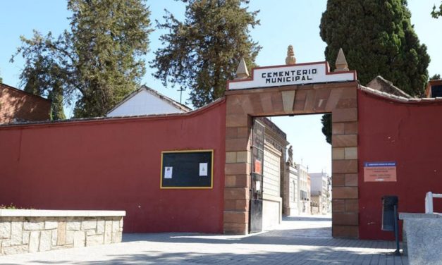 Ampliado el horario del Cementerio de Andújar con motivo de la celebración del Día de Todos los Santos