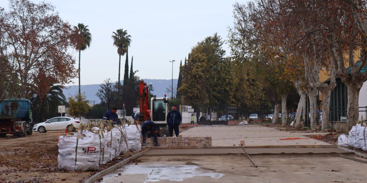 Avanzan las obras de regeneración y humanización del Parque de Colón y la Ribera del Guadalquivir