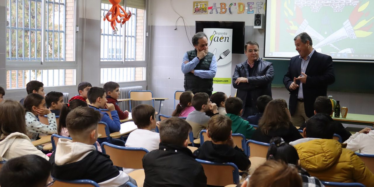 Escolares de Andújar disfrutan de productos de Jaén en unos desayunos saludables